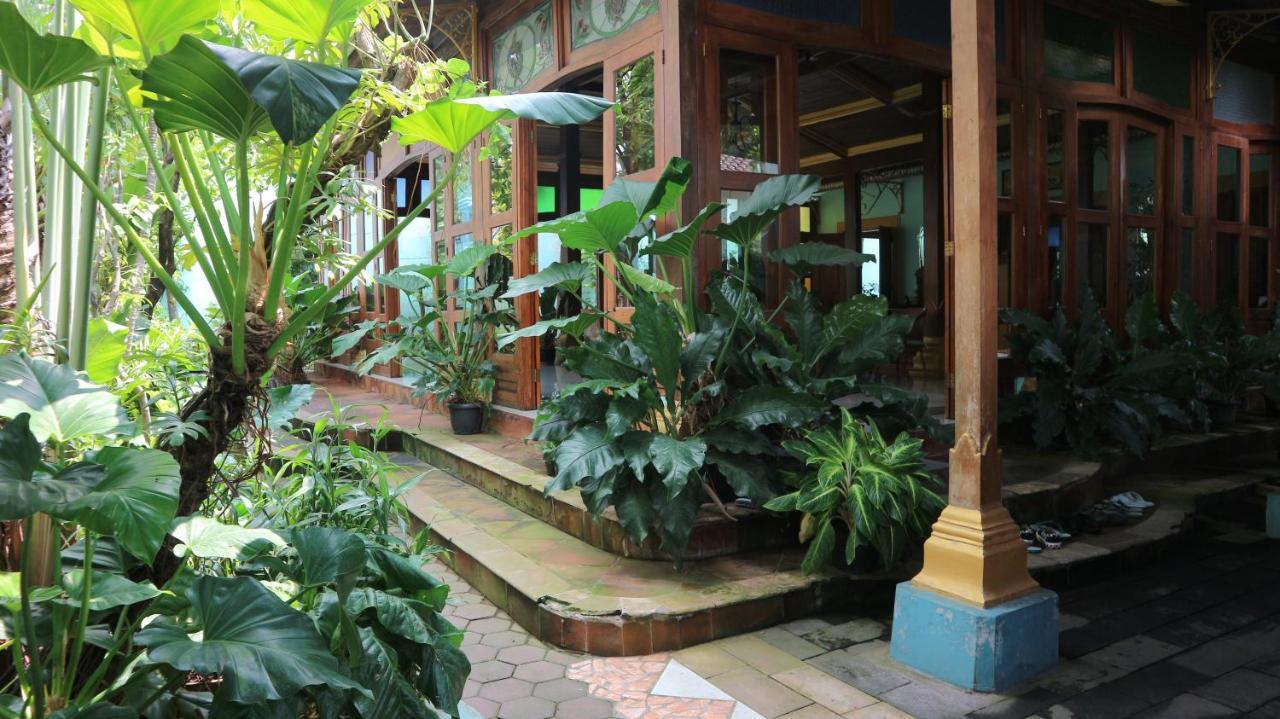 Prabu Langenastran Lor Villa